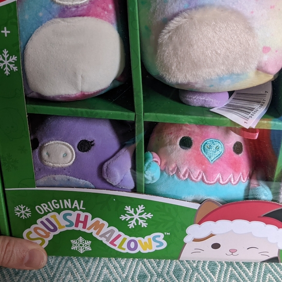 Squishmallow 2023 Ornament Set - Picture 6 of 12